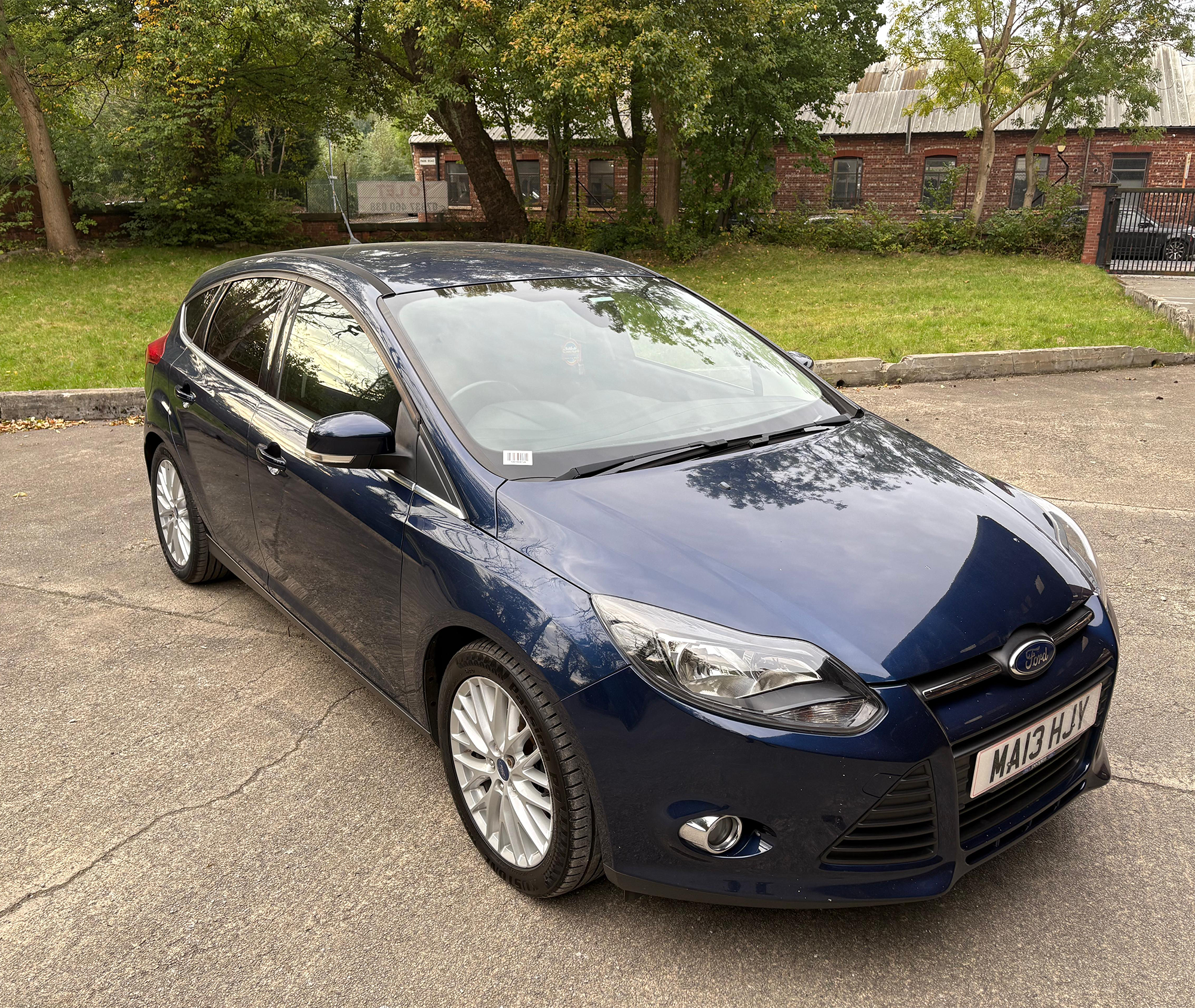 Nisssan Ford 1.0 (02)