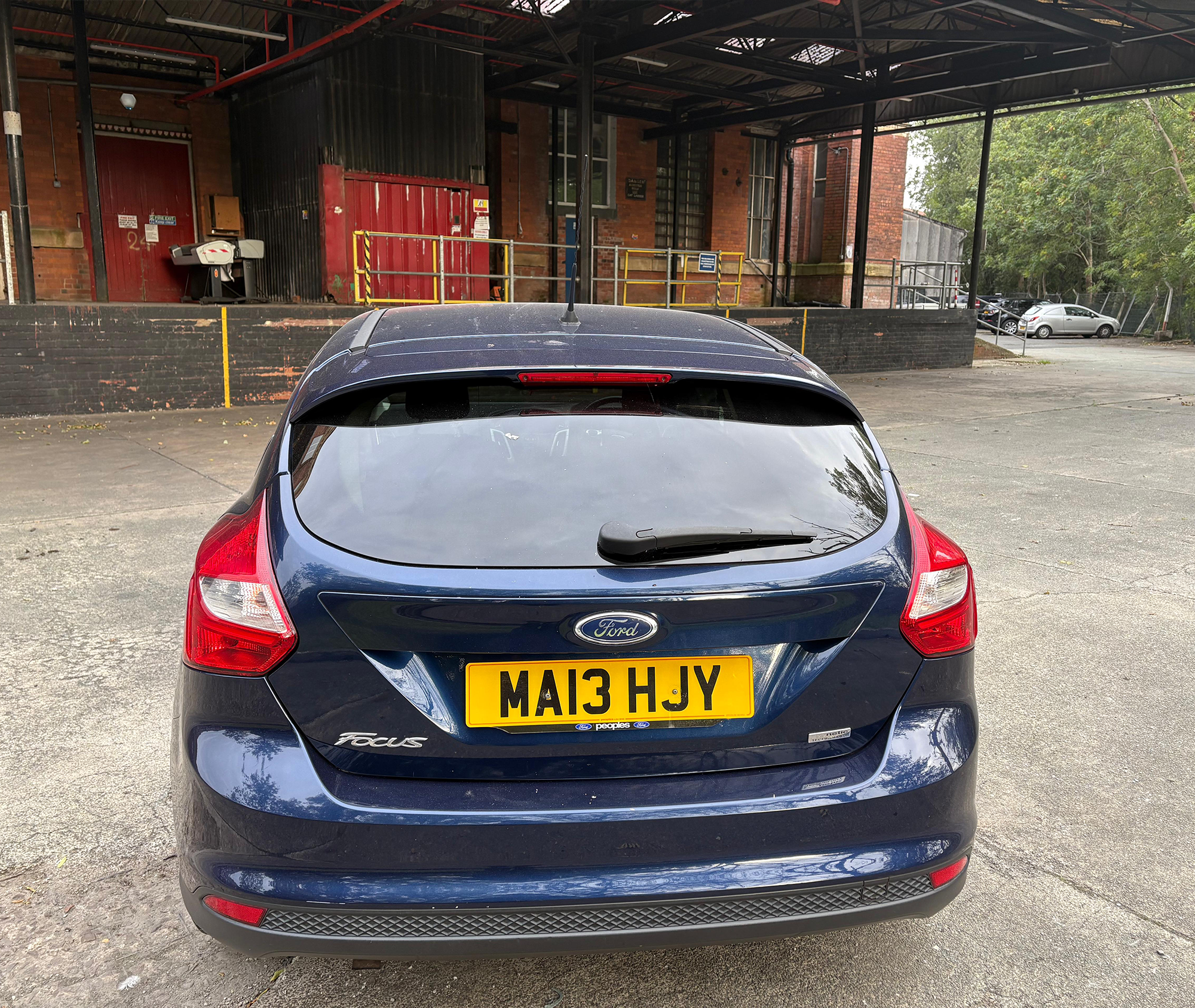 Nisssan Ford 1.0 (04)